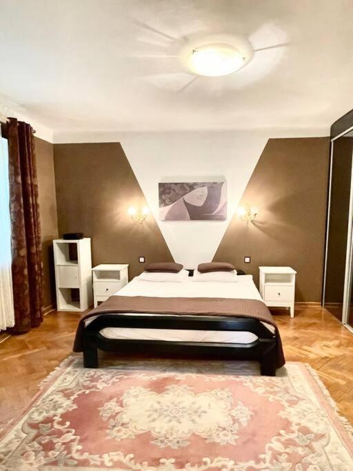 Beautiful Villa With Garden In Milanowek Екстер'єр фото